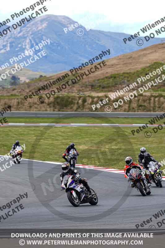 cadwell no limits trackday;cadwell park;cadwell park photographs;cadwell trackday photographs;enduro digital images;event digital images;eventdigitalimages;navarra;no limits trackdays;peter wileman photography;racing digital images;trackday digital images;trackday photos